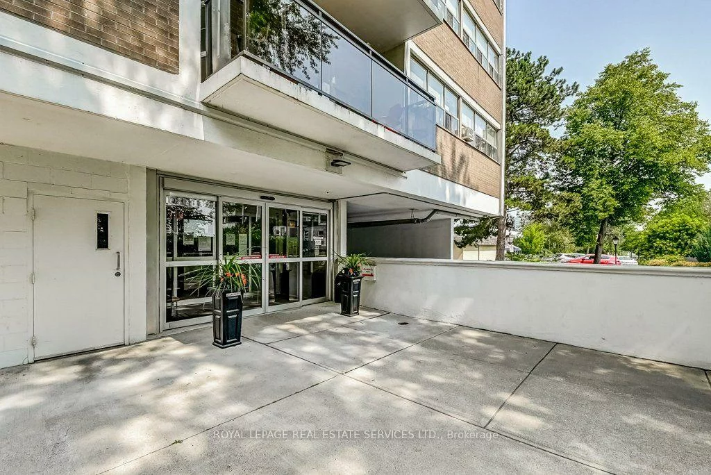 212, Kerr, 1002 - CO Central, Oakville