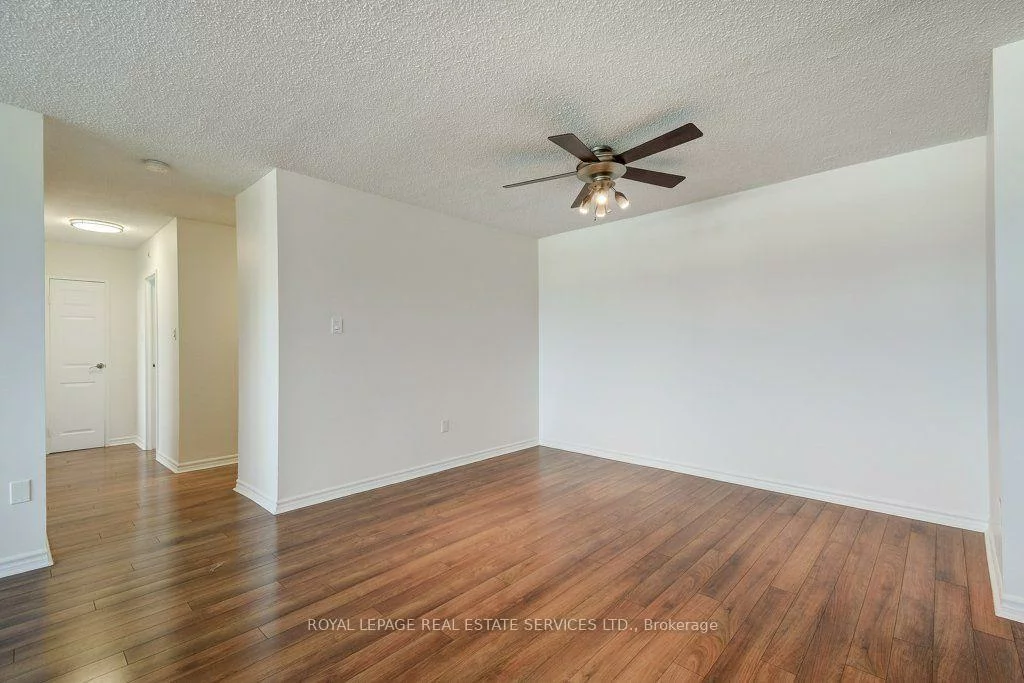 212, Kerr, 1002 - CO Central, Oakville