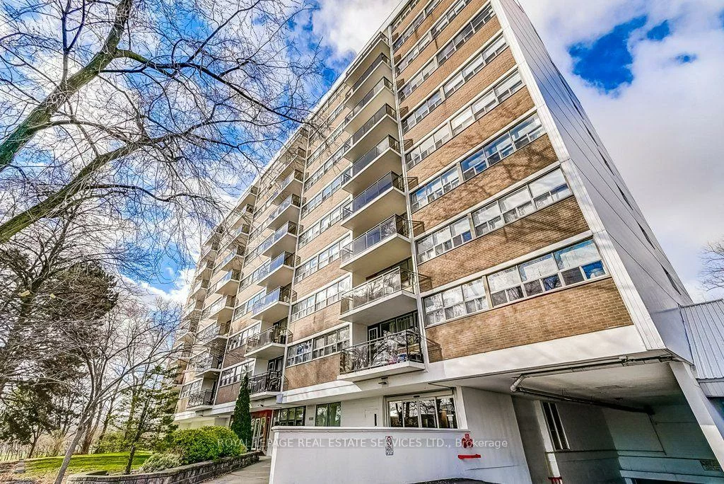212, Kerr, 1002 - CO Central, Oakville
