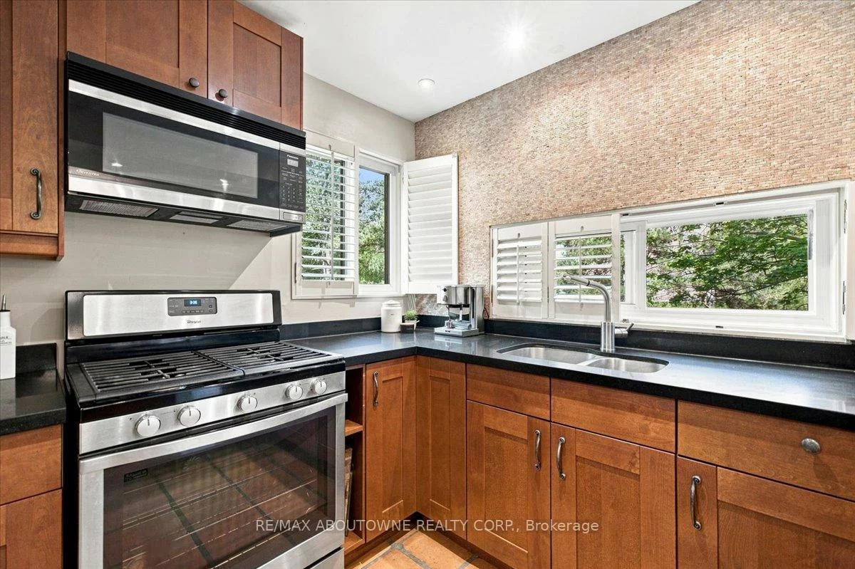 1250, Marlborough, 1003 - CP College Park, Oakville
