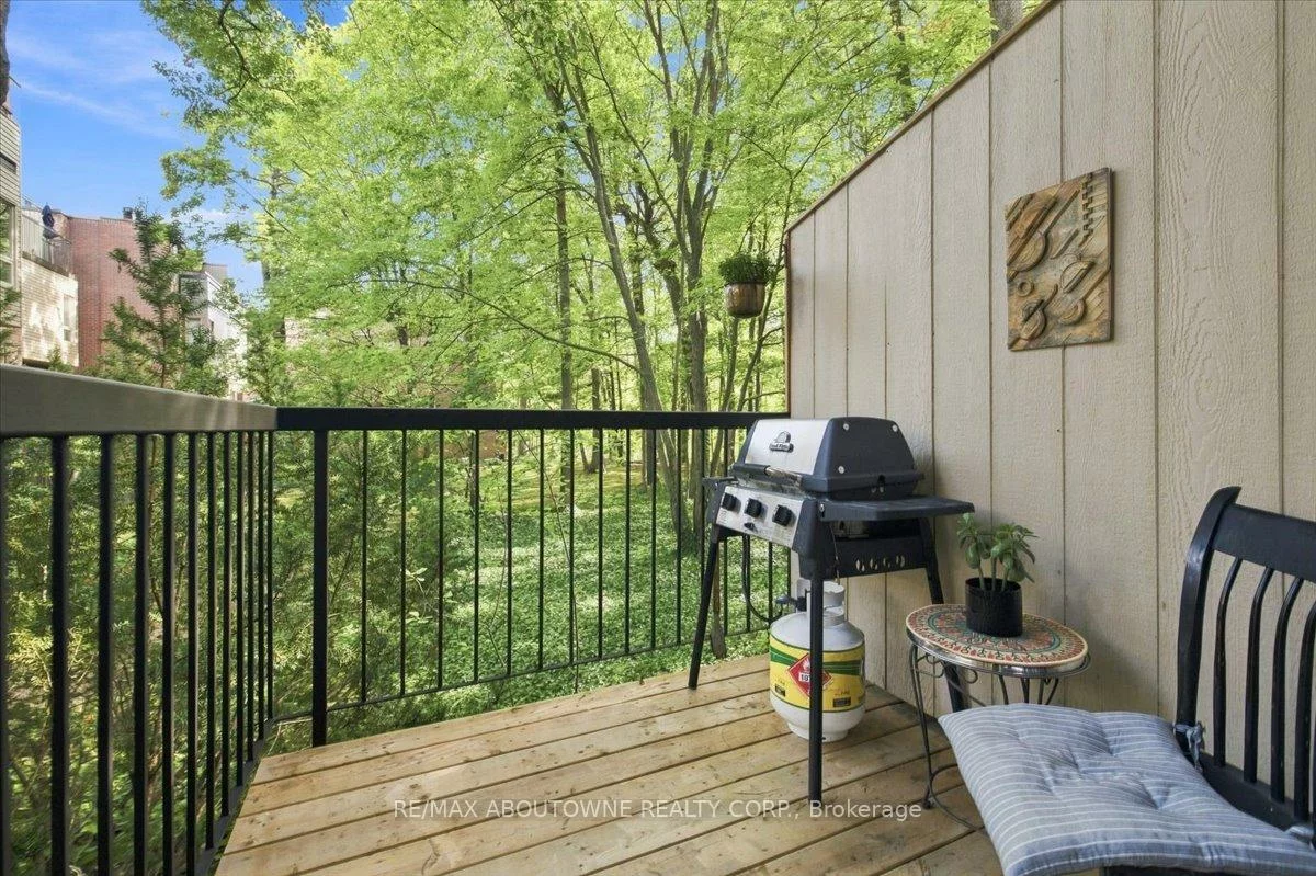 1250, Marlborough, 1003 - CP College Park, Oakville