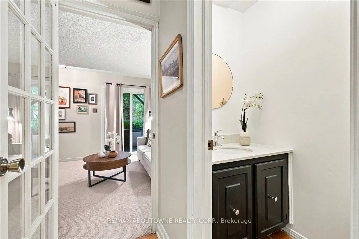 1250, Marlborough, 1003 - CP College Park, Oakville