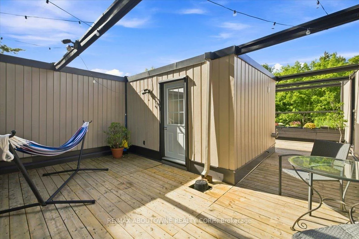 1250, Marlborough, 1003 - CP College Park, Oakville