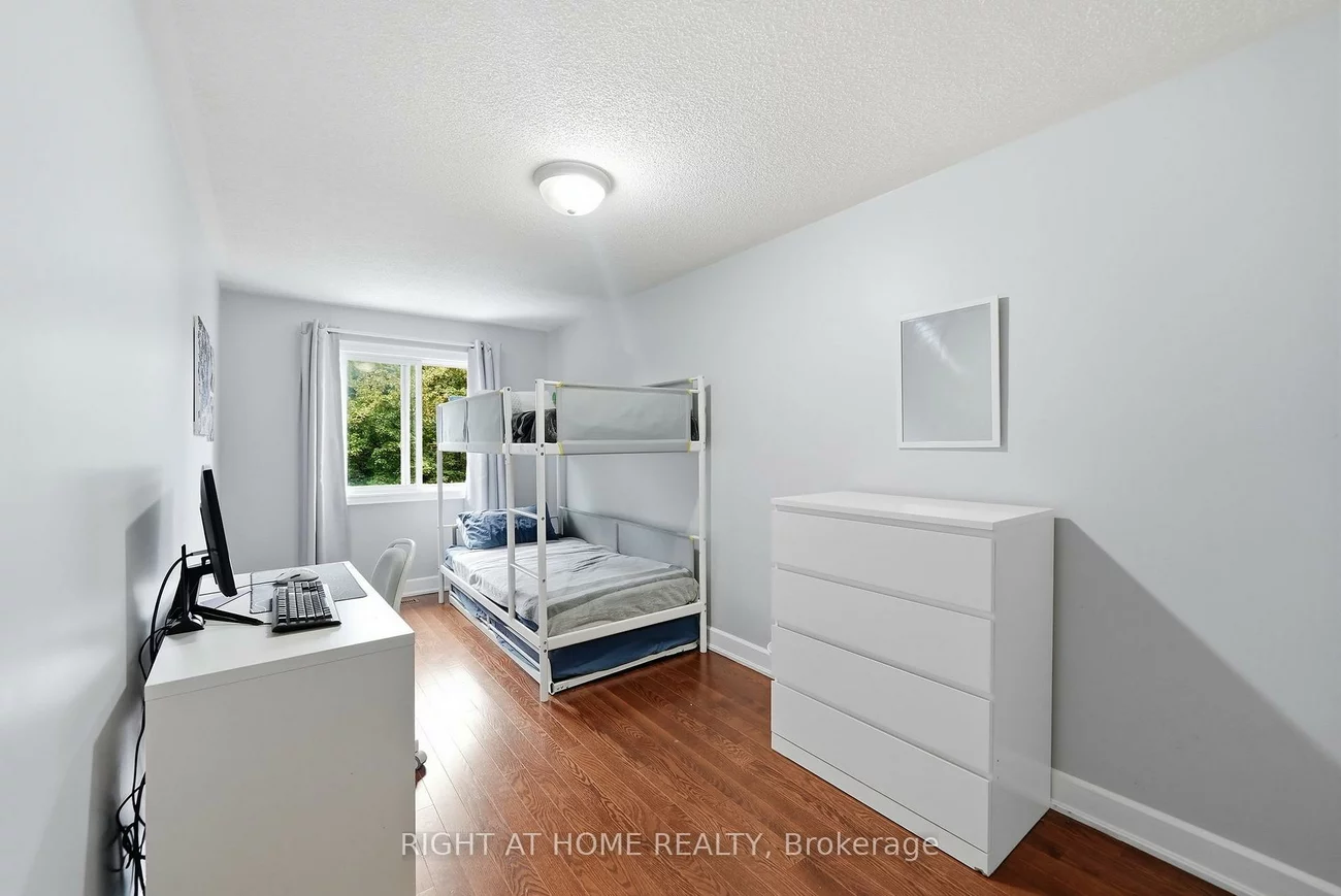 2272, Mowat, 1015 - RO River Oaks, Oakville