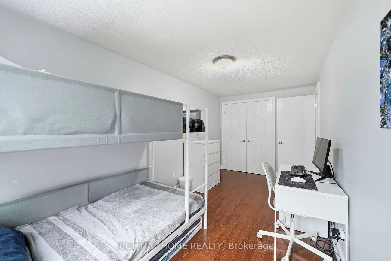 2272, Mowat, 1015 - RO River Oaks, Oakville