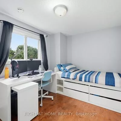 2272, Mowat, 1015 - RO River Oaks, Oakville