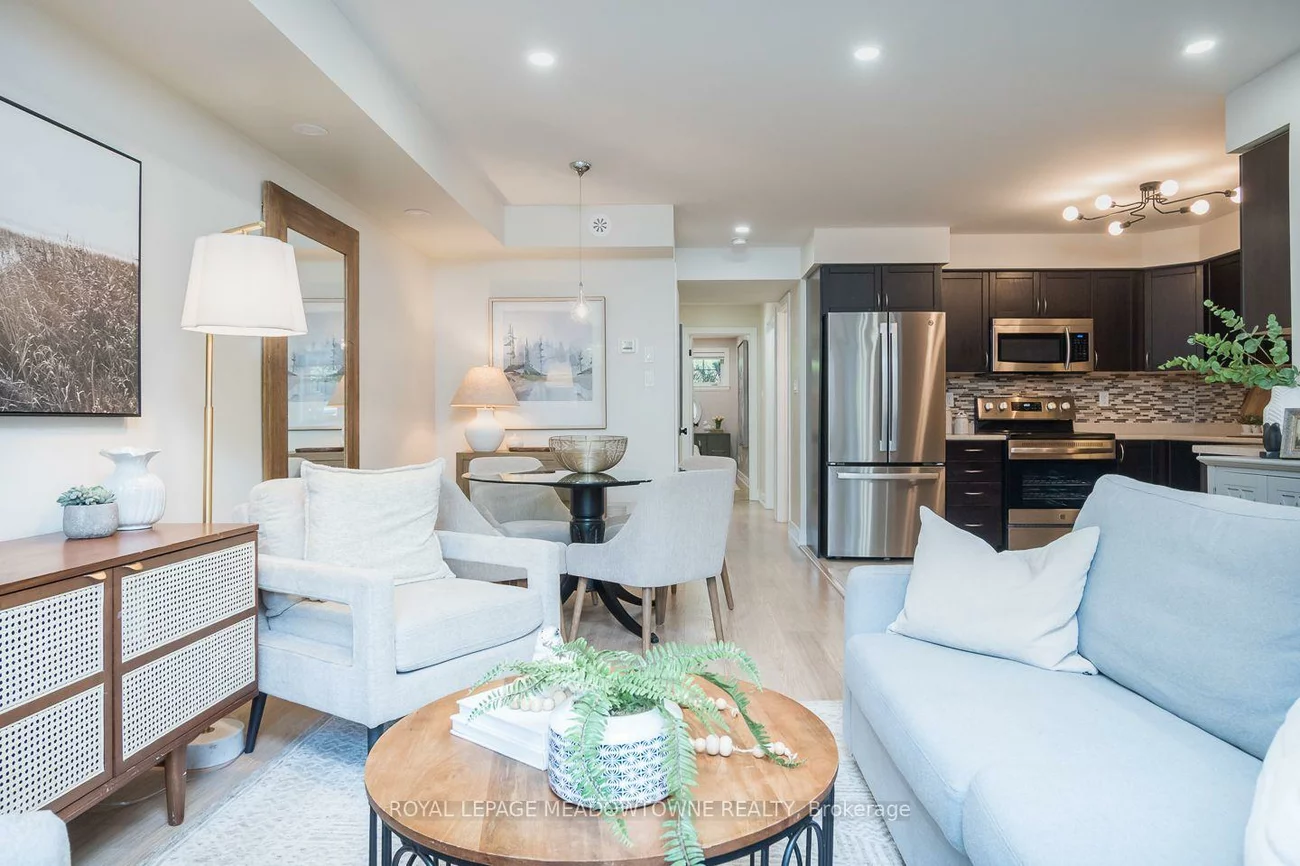 2563, Sixth, 1015 - RO River Oaks, Oakville