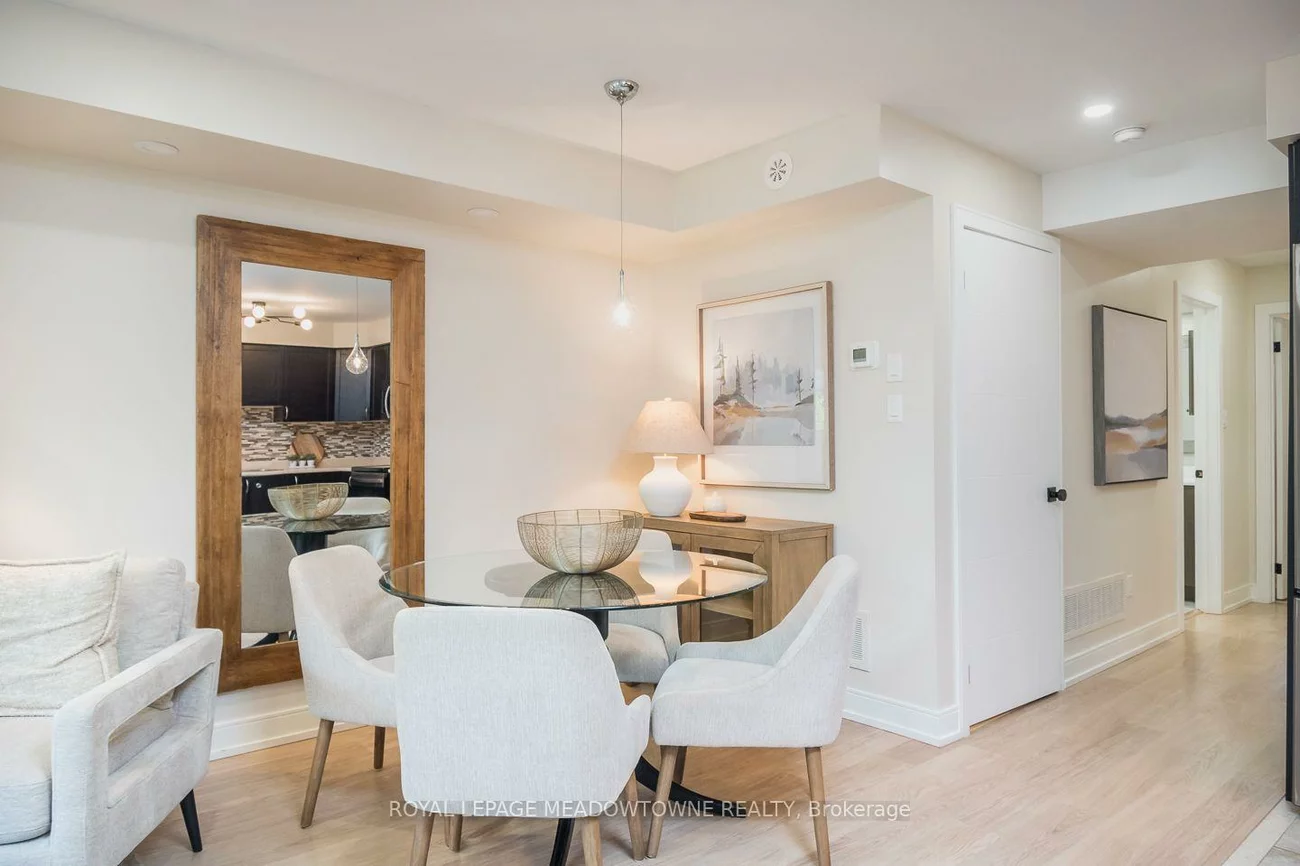 2563, Sixth, 1015 - RO River Oaks, Oakville