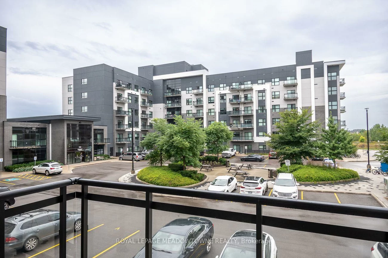 102, Grovewood, 1008 - GO Glenorchy, Oakville