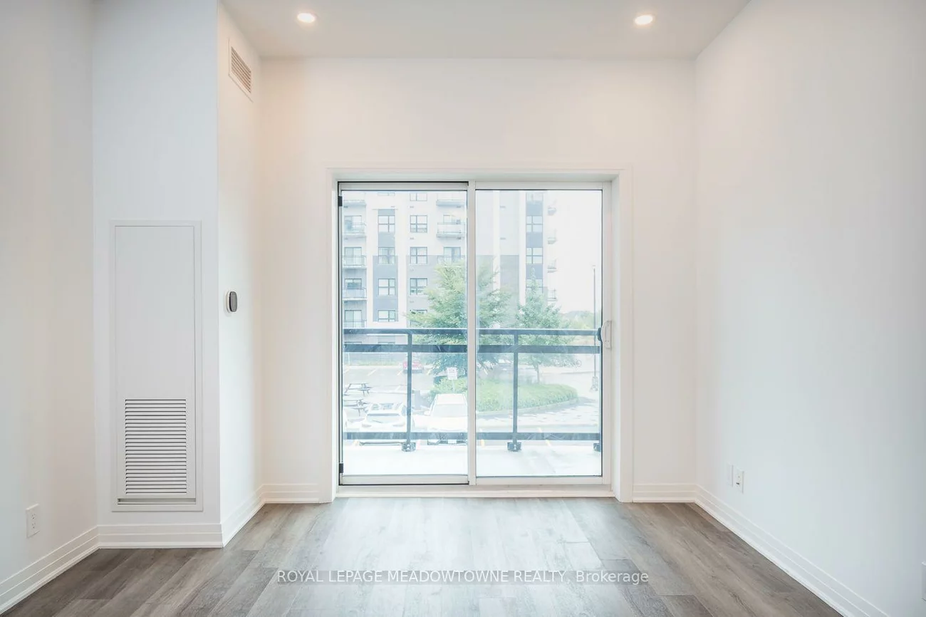 102, Grovewood, 1008 - GO Glenorchy, Oakville
