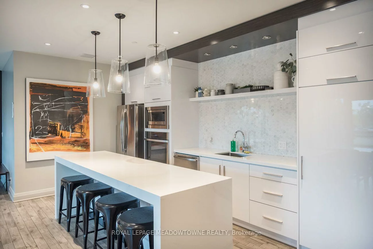 102, Grovewood, 1008 - GO Glenorchy, Oakville