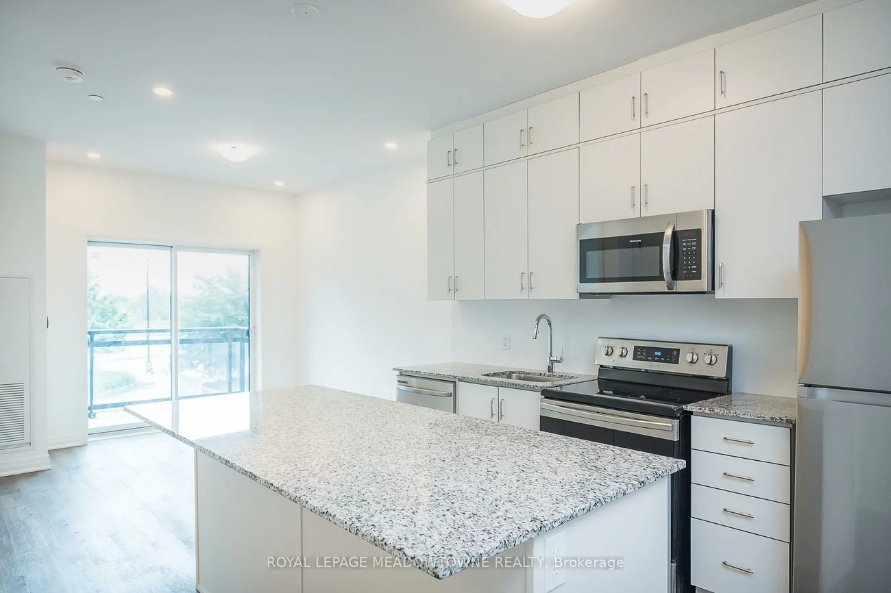 102, Grovewood, 1008 - GO Glenorchy, Oakville