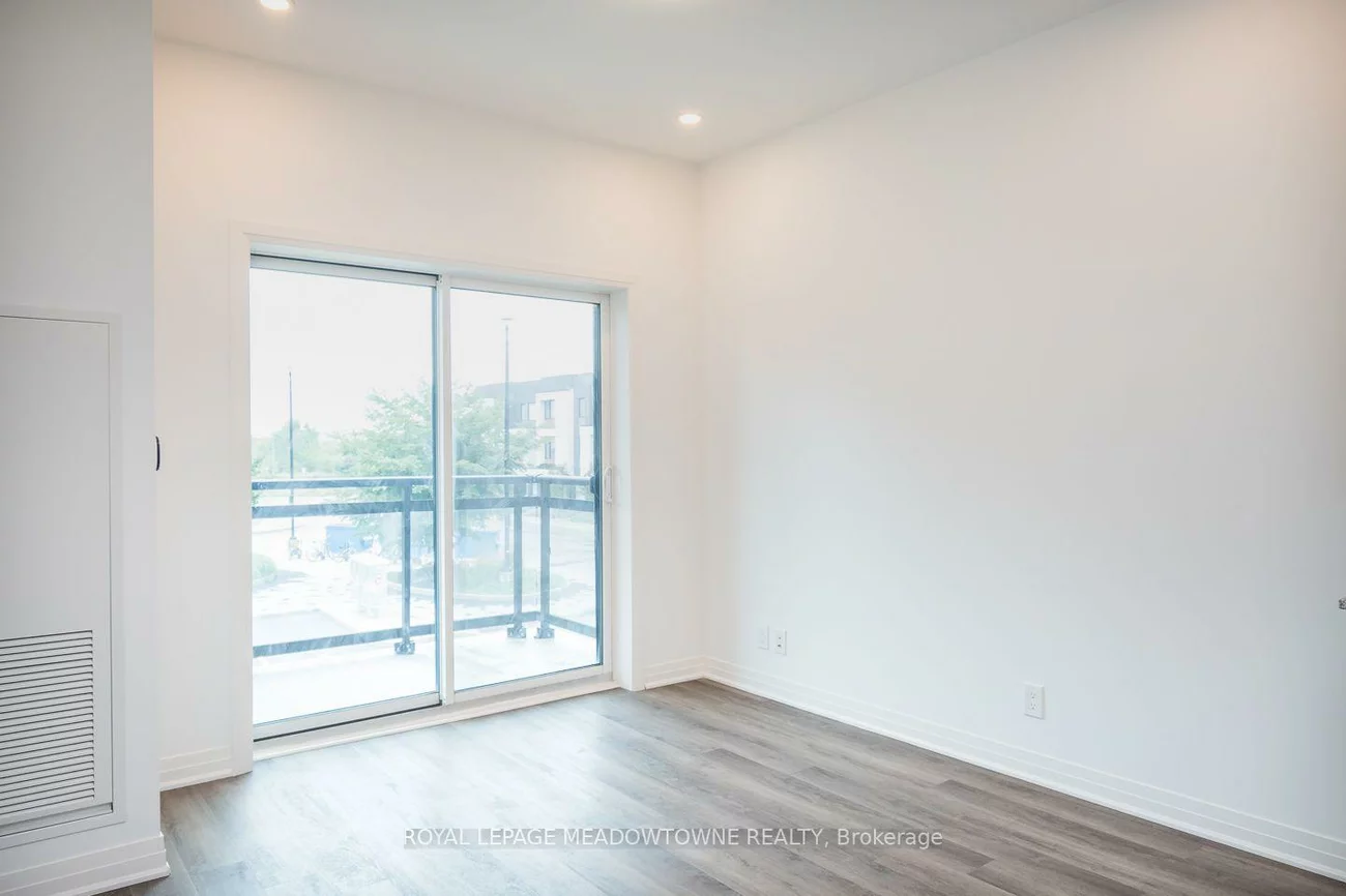 102, Grovewood, 1008 - GO Glenorchy, Oakville