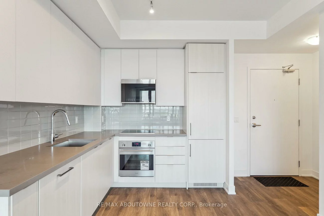 297, Oak Walk, 1015 - RO River Oaks, Oakville