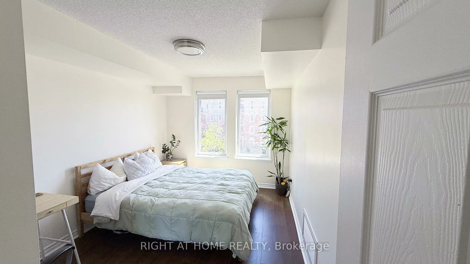 2300, Parkhaven, 1015 - RO River Oaks, Oakville