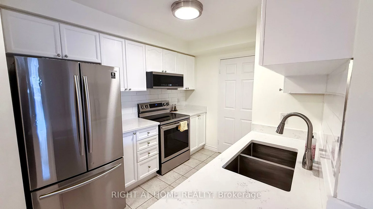 2300, Parkhaven, 1015 - RO River Oaks, Oakville