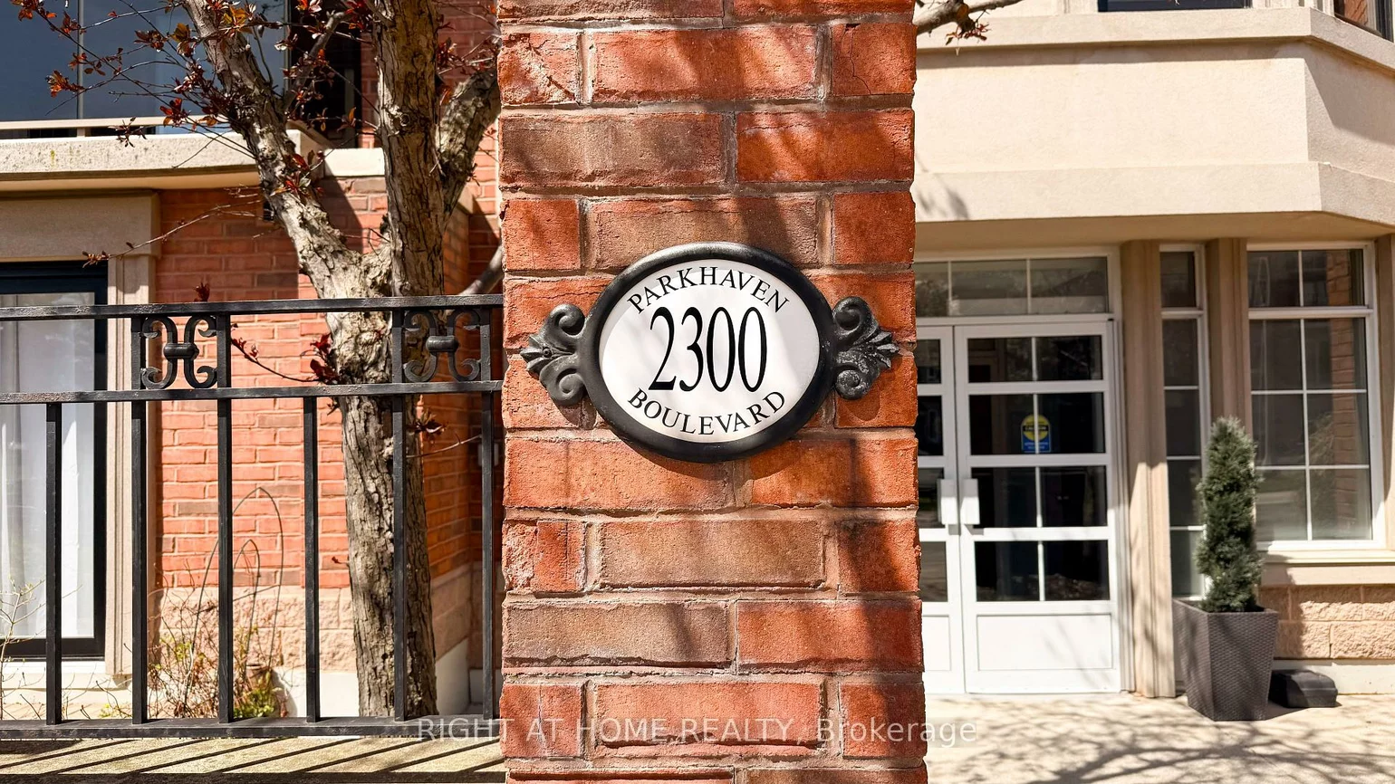 2300, Parkhaven, 1015 - RO River Oaks, Oakville