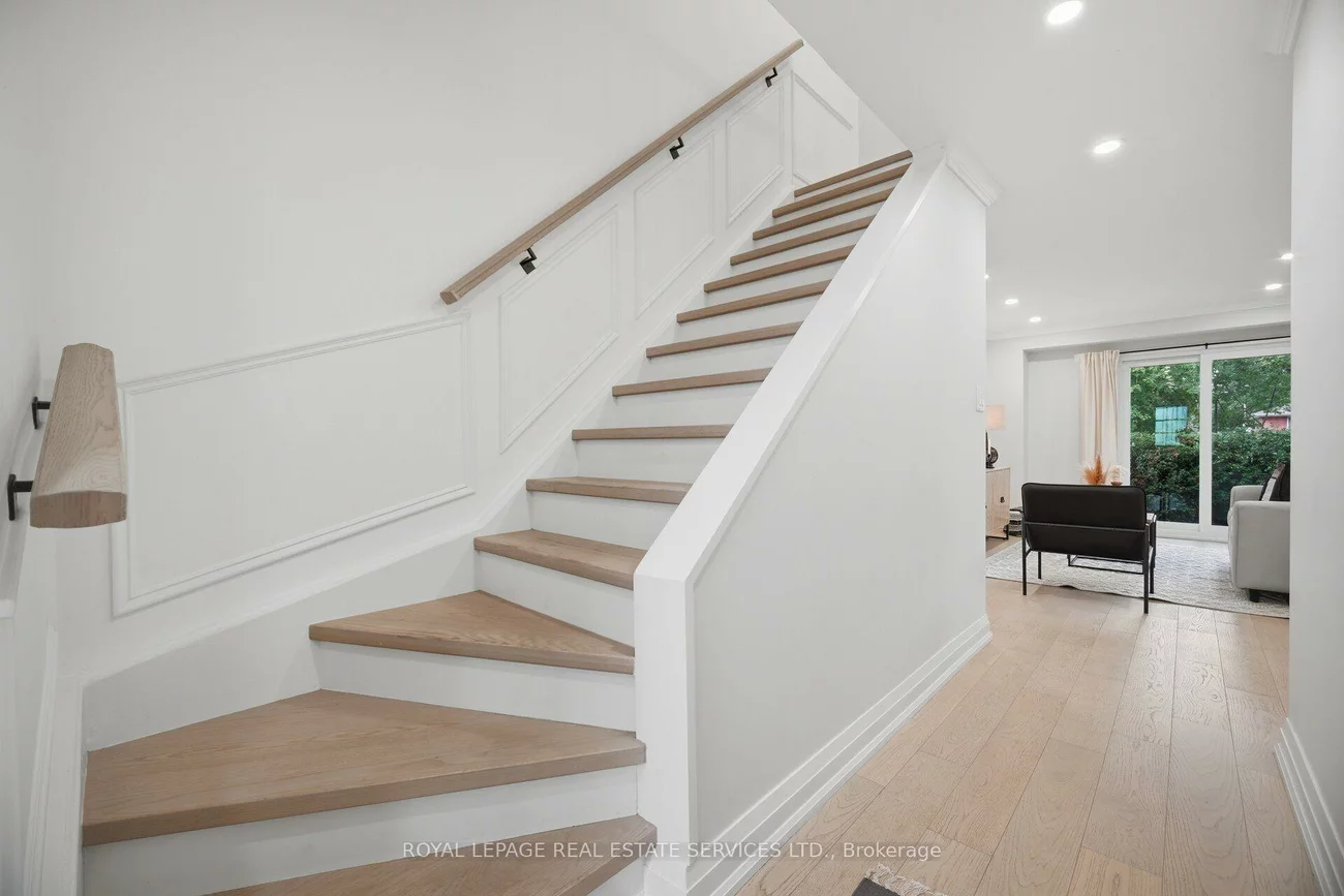 2411, Sovereign, 1001 - BR Bronte, Oakville