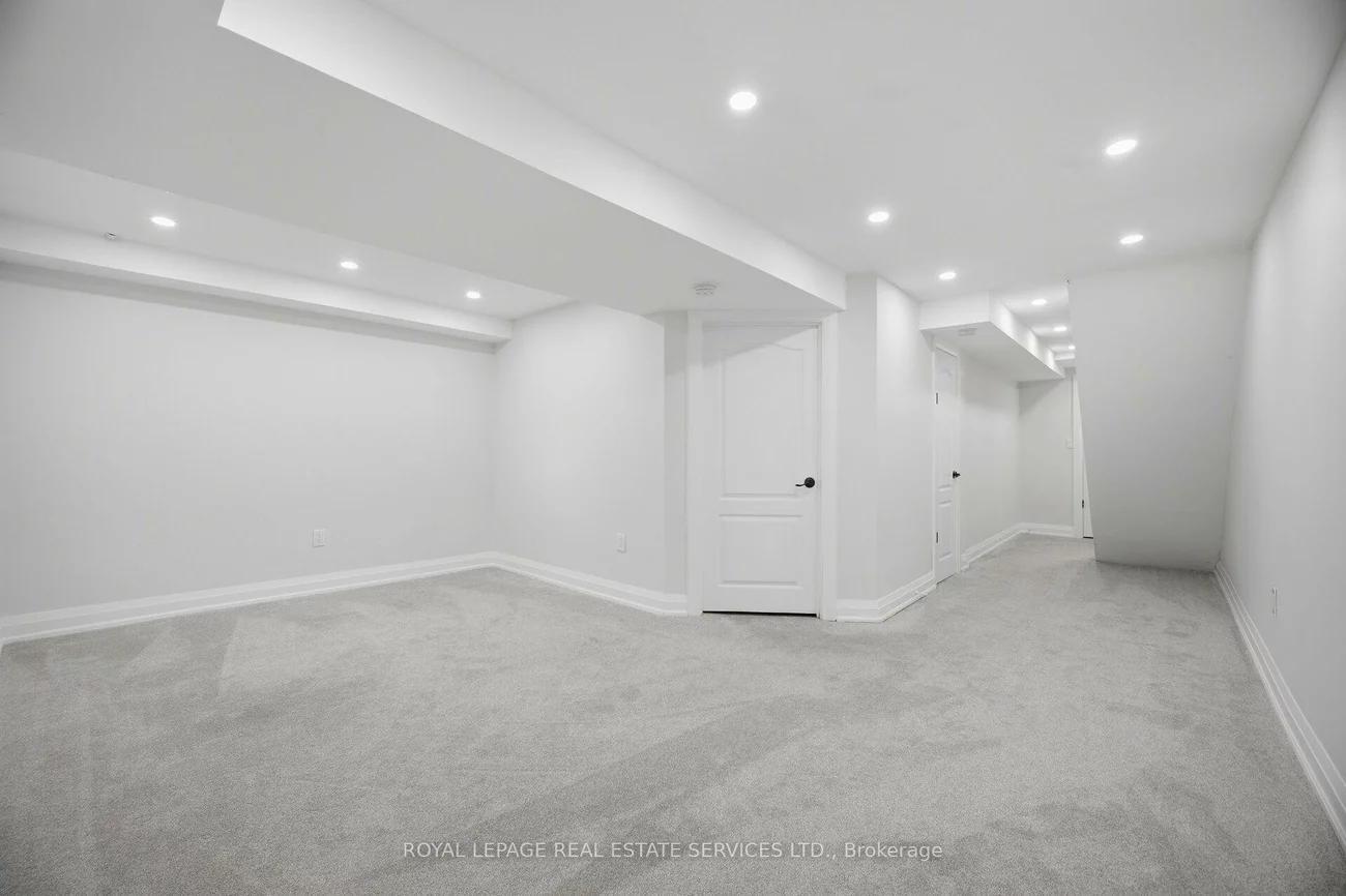 2411, Sovereign, 1001 - BR Bronte, Oakville