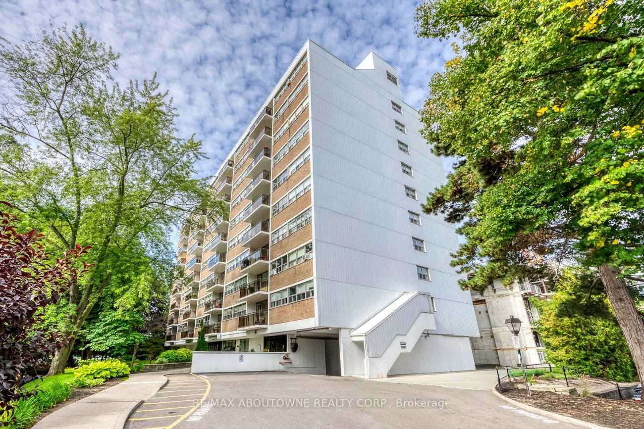 212, Kerr, 1002 - CO Central, Oakville