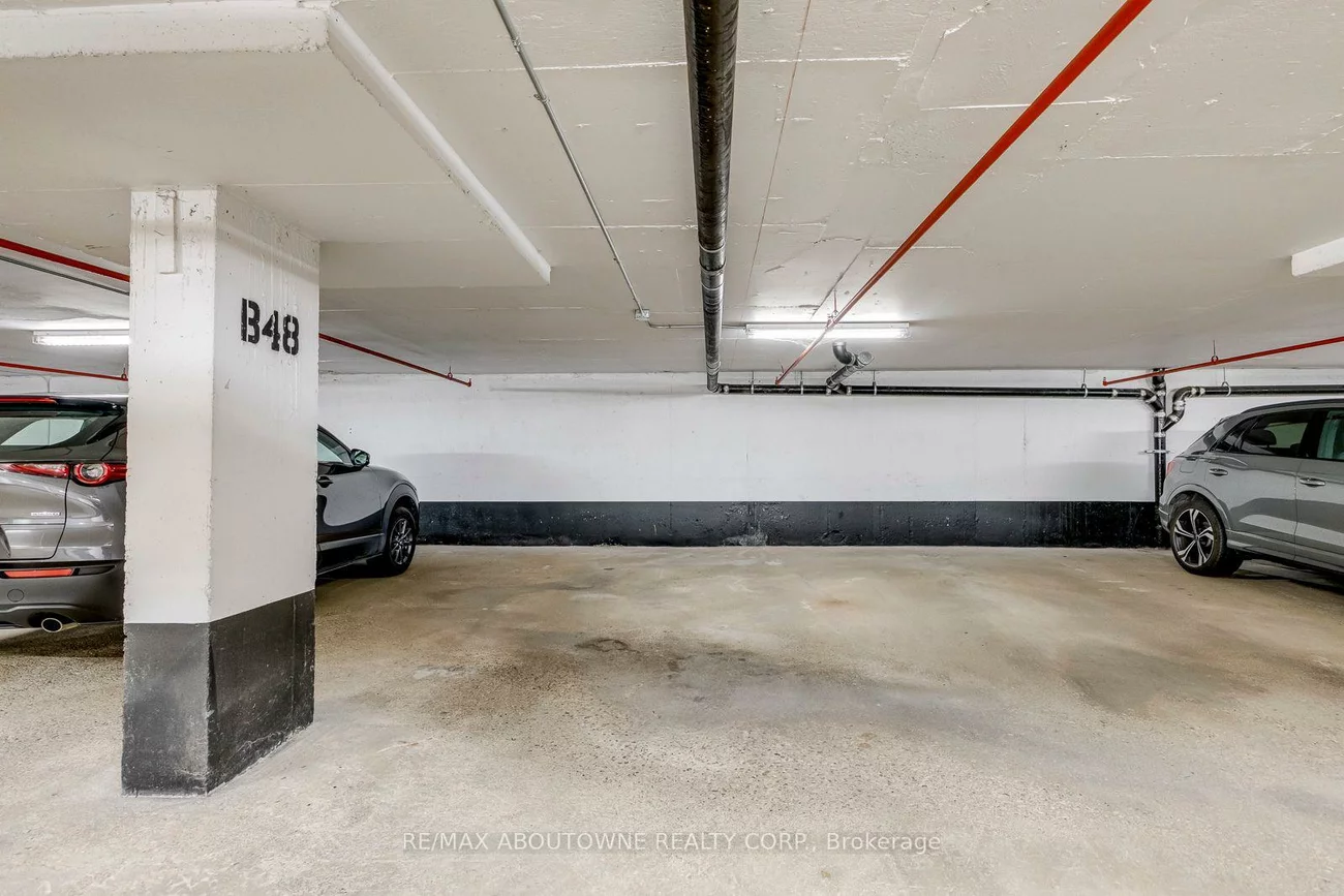 212, Kerr, 1002 - CO Central, Oakville
