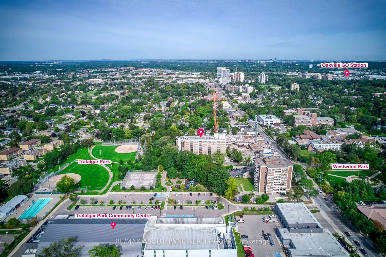 212, Kerr, 1002 - CO Central, Oakville