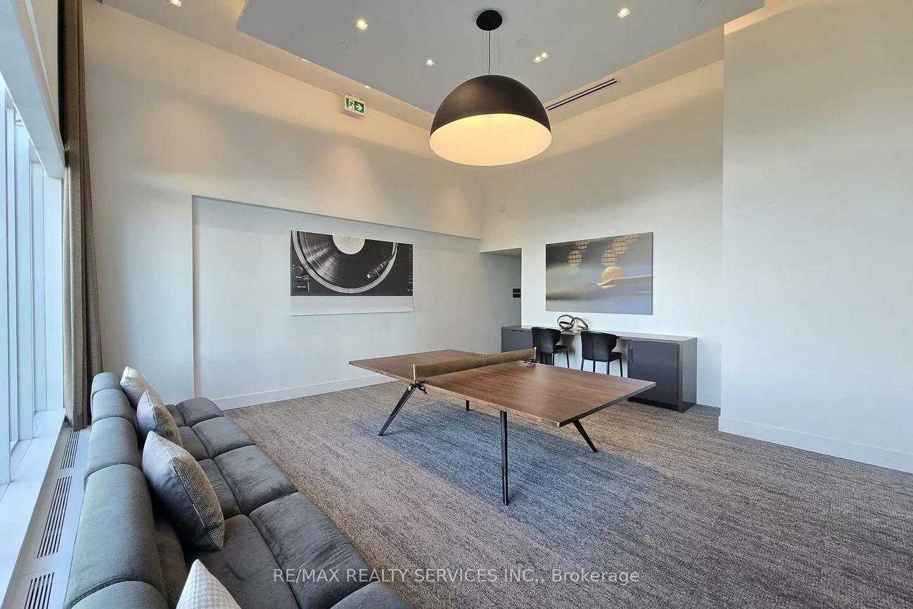 2489, Taunton, 1015 - RO River Oaks, Oakville