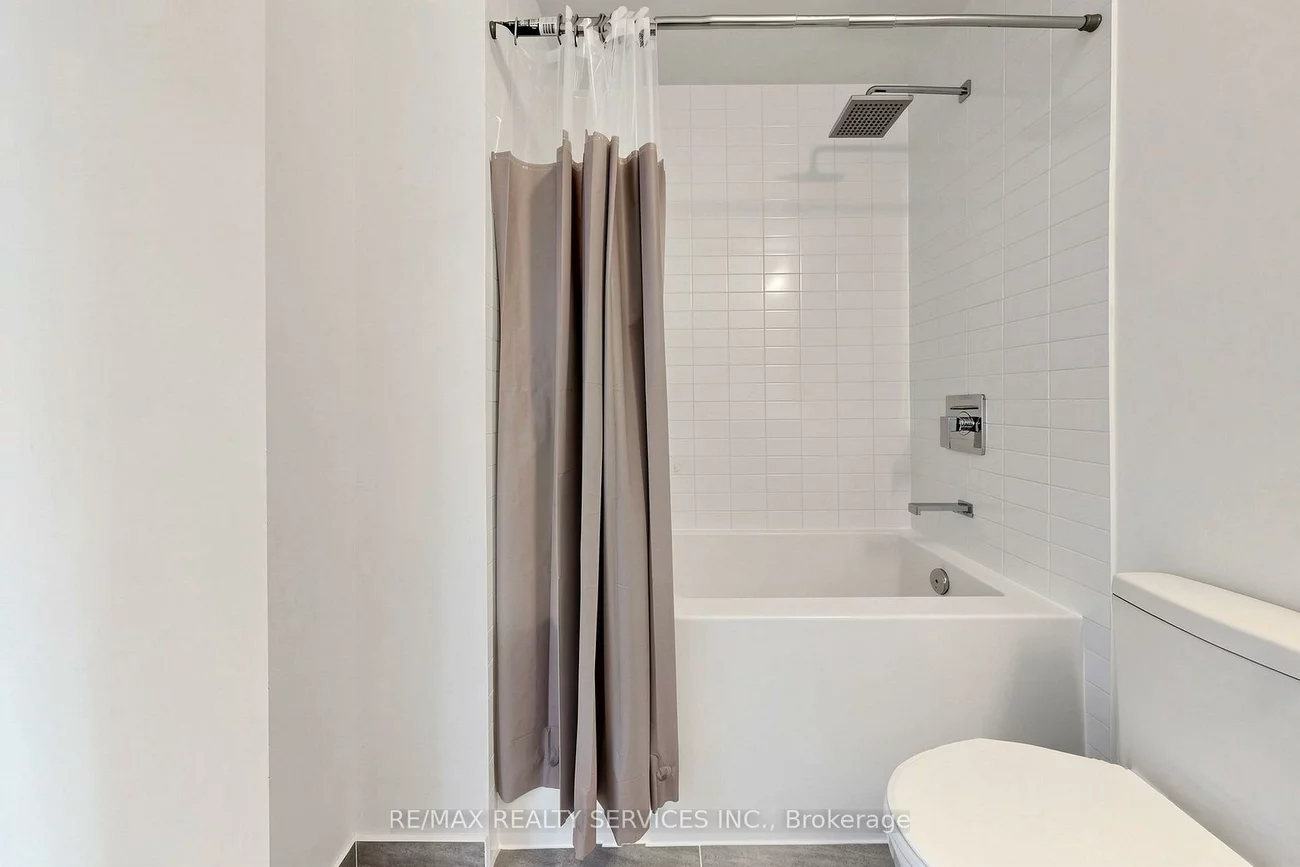 2489, Taunton, 1015 - RO River Oaks, Oakville