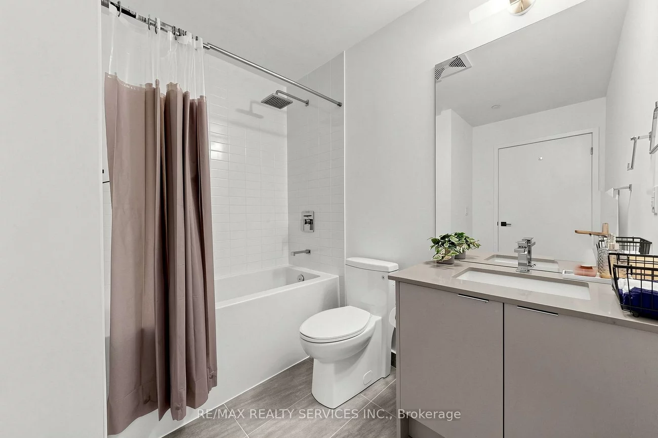 2489, Taunton, 1015 - RO River Oaks, Oakville