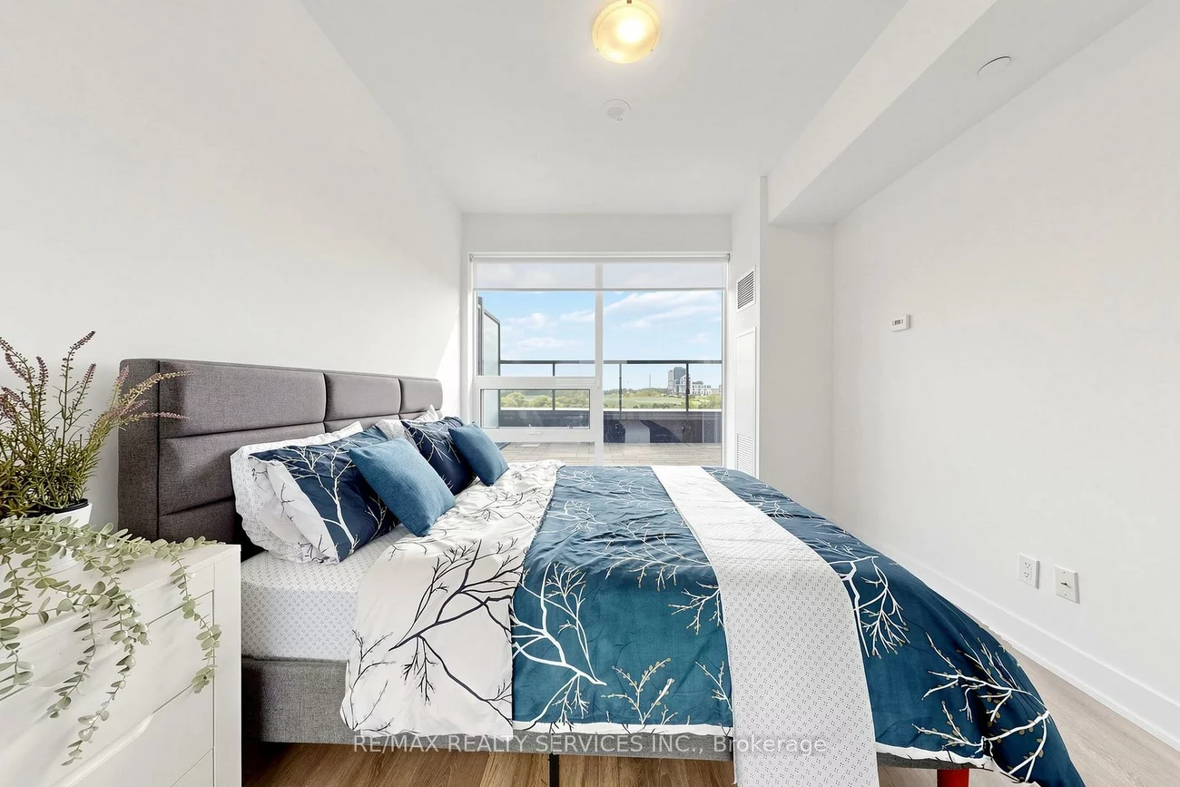 2489, Taunton, 1015 - RO River Oaks, Oakville