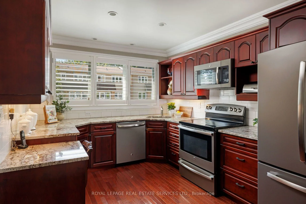 2236, Marine, 1001 - BR Bronte, Oakville