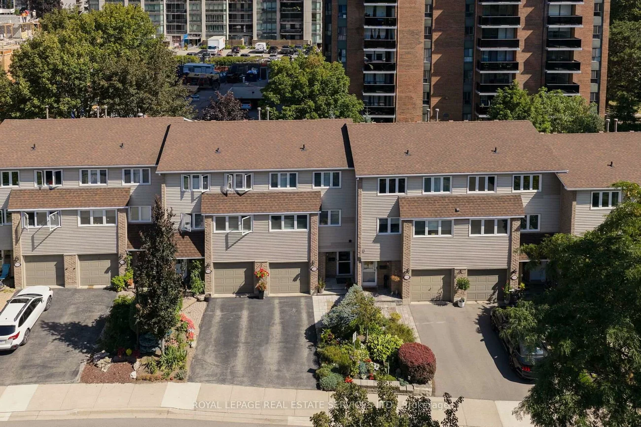 2236, Marine, 1001 - BR Bronte, Oakville