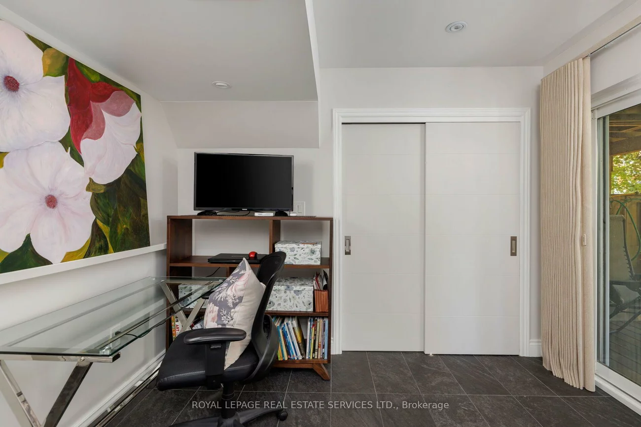 2236, Marine, 1001 - BR Bronte, Oakville
