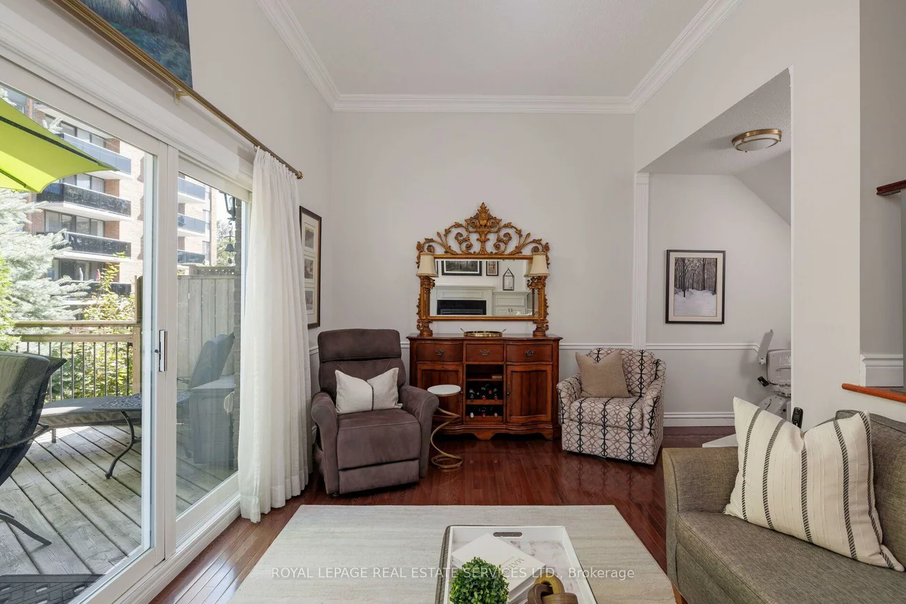 2236, Marine, 1001 - BR Bronte, Oakville