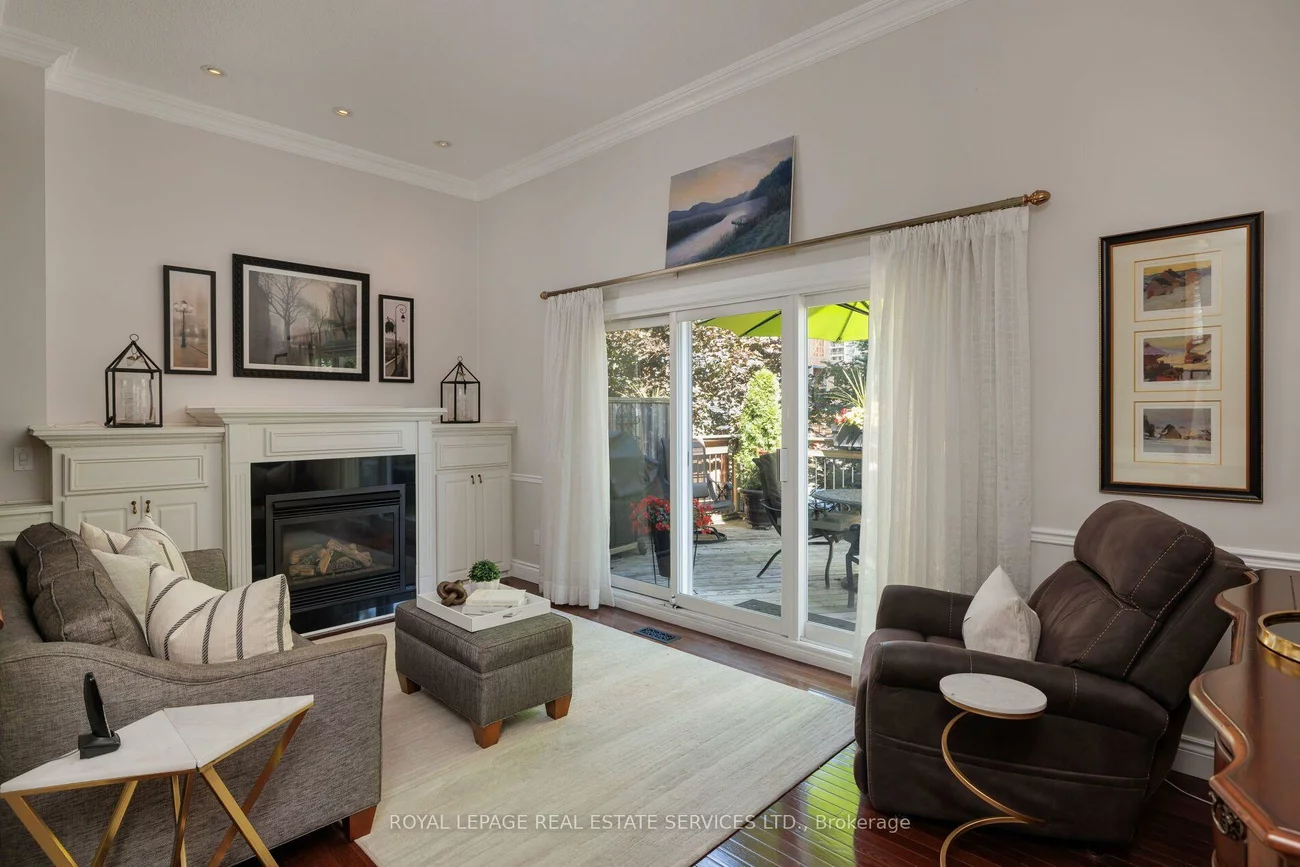 2236, Marine, 1001 - BR Bronte, Oakville