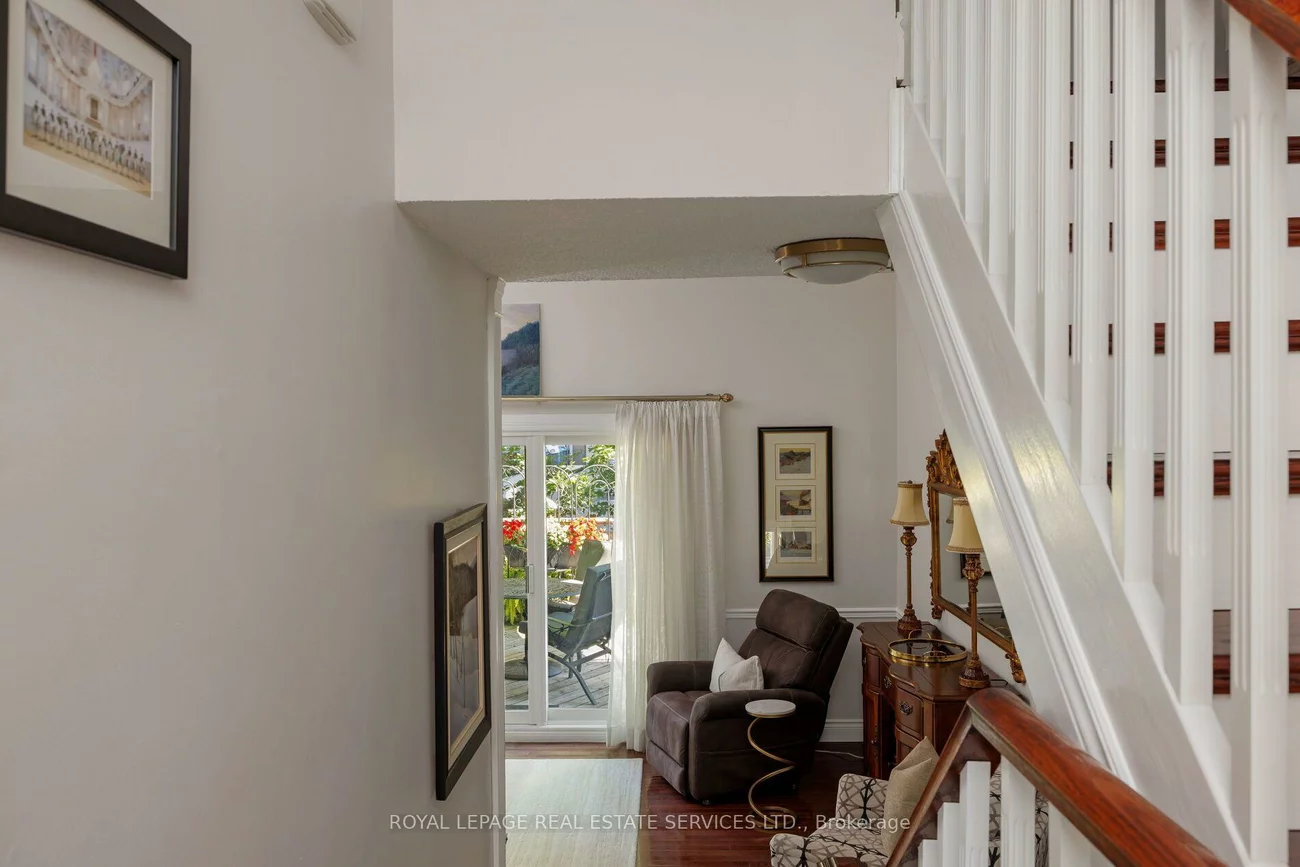 2236, Marine, 1001 - BR Bronte, Oakville