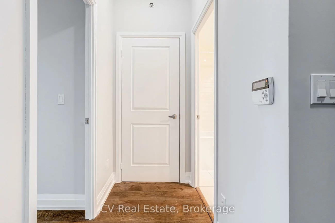 65, Speers, 1002 - CO Central, Oakville