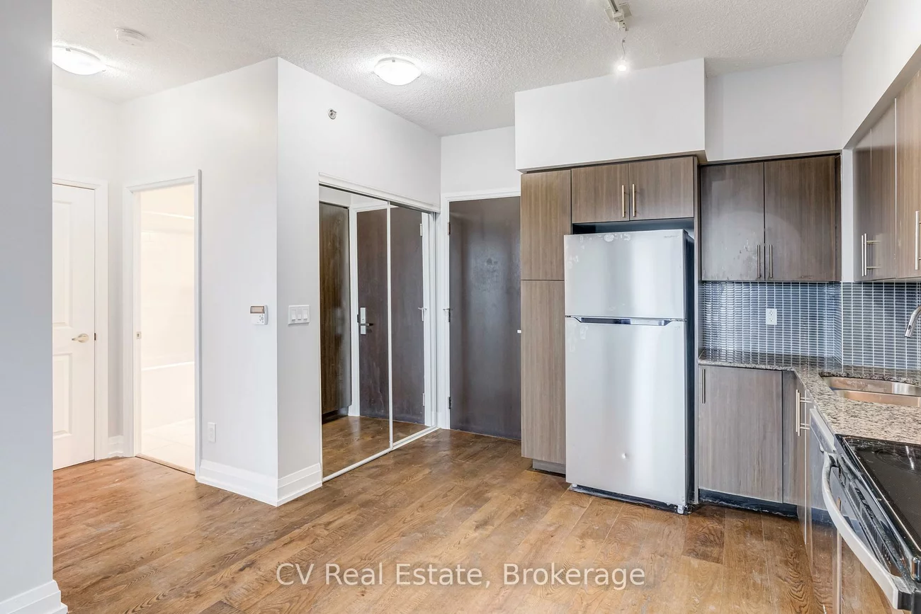 65, Speers, 1002 - CO Central, Oakville