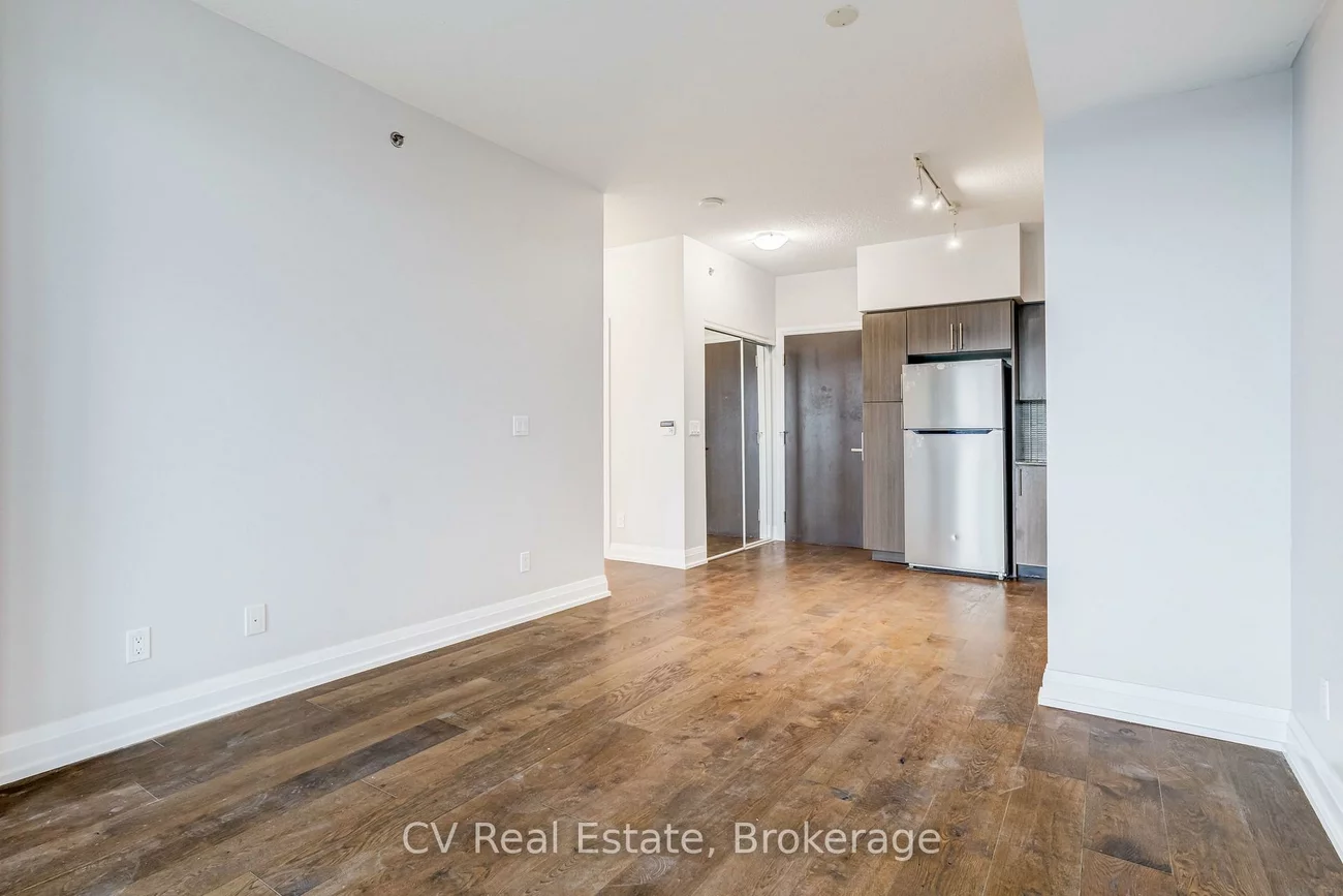 65, Speers, 1002 - CO Central, Oakville