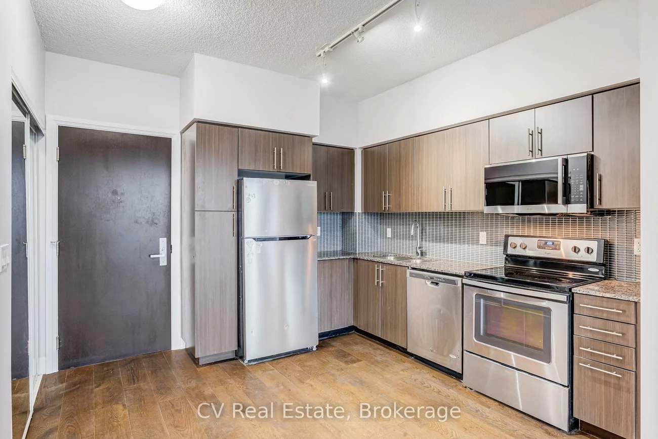 65, Speers, 1002 - CO Central, Oakville