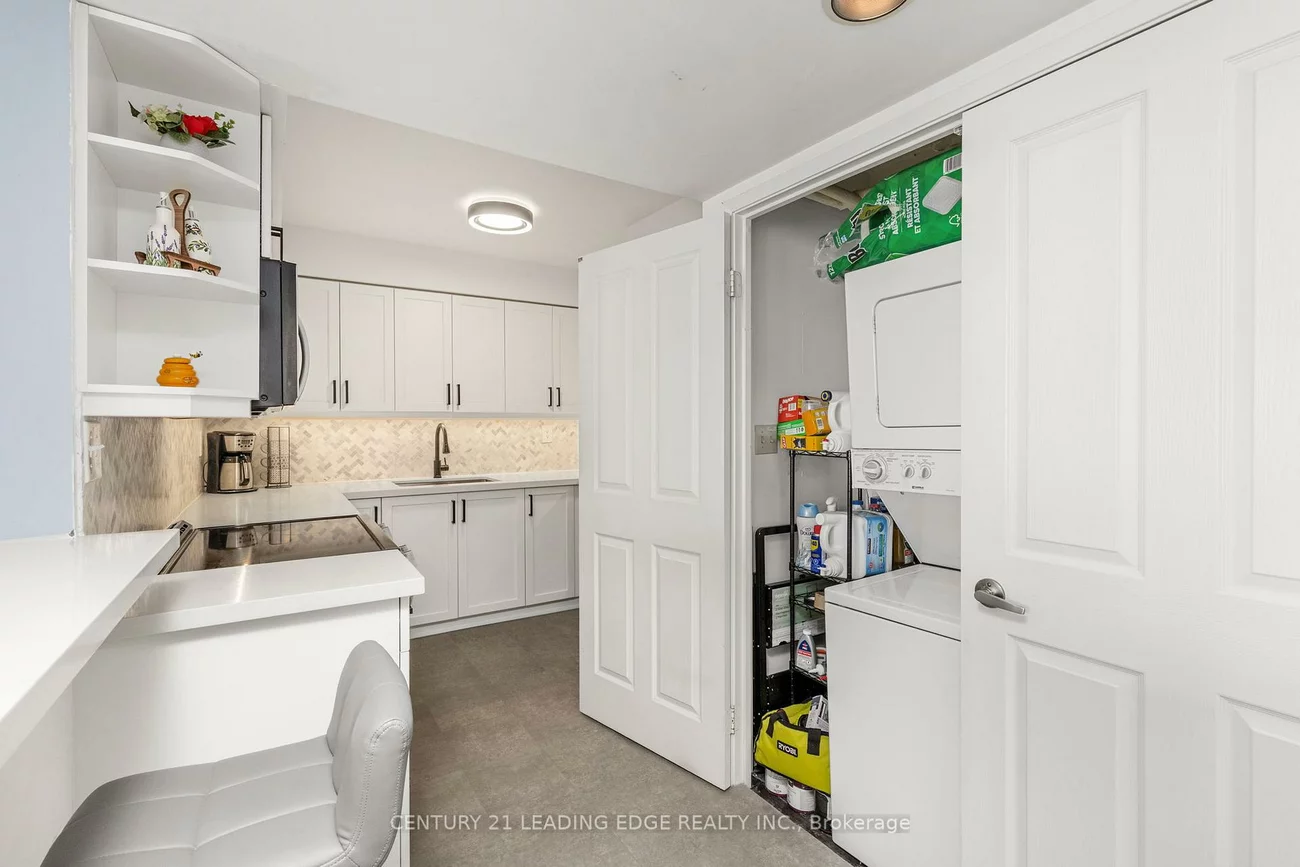 2199, Sixth, 1015 - RO River Oaks, Oakville