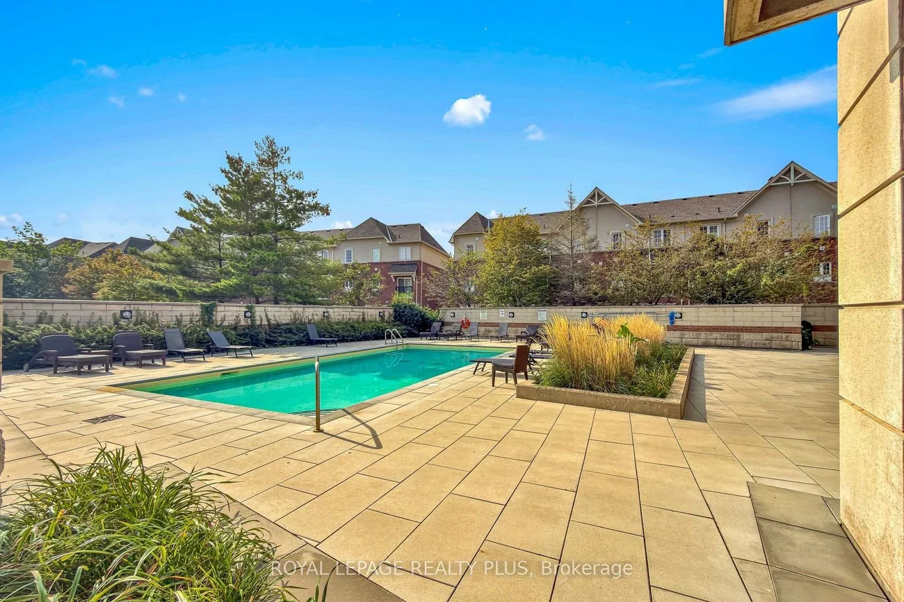 2379, Central Park, 1015 - RO River Oaks, Oakville