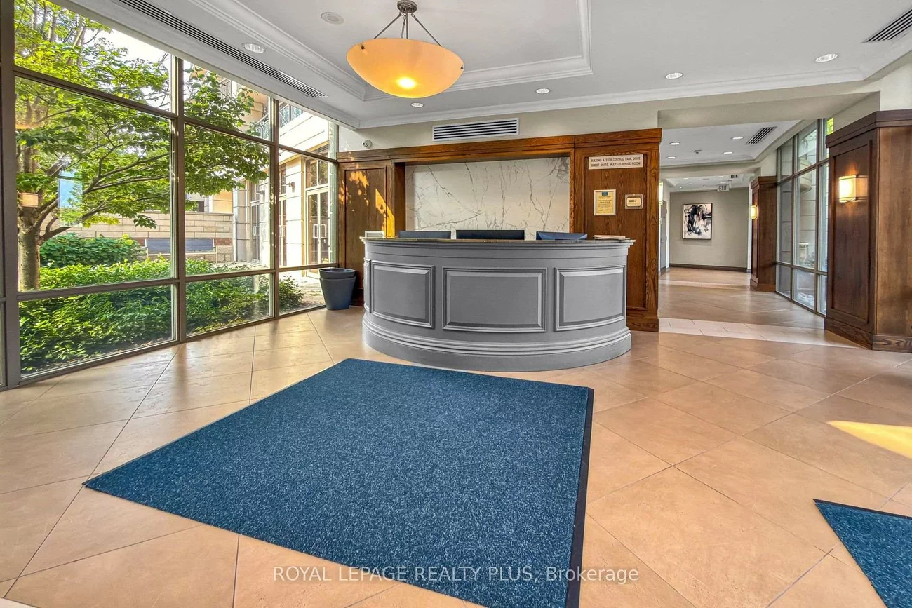 2379, Central Park, 1015 - RO River Oaks, Oakville