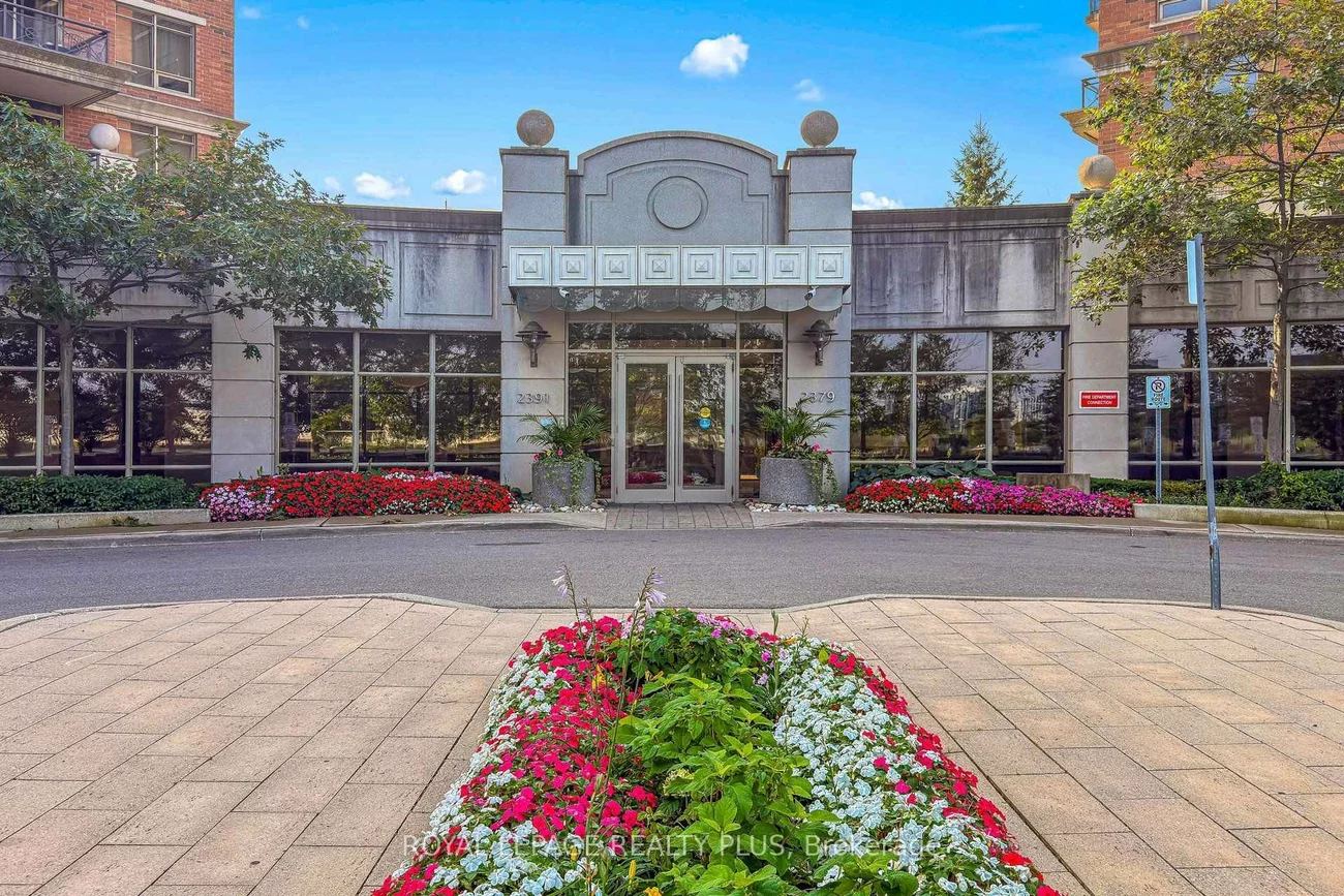 2379, Central Park, 1015 - RO River Oaks, Oakville