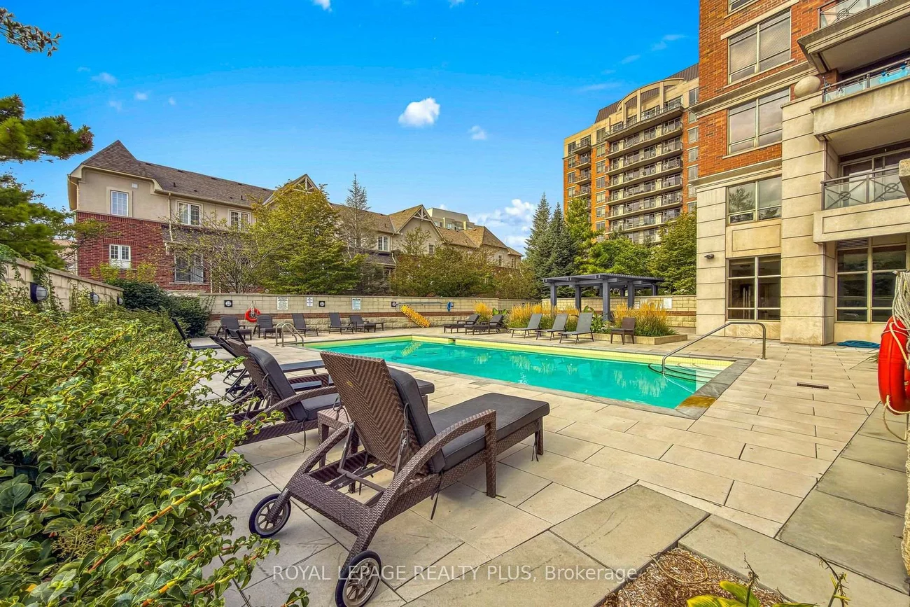 2379, Central Park, 1015 - RO River Oaks, Oakville