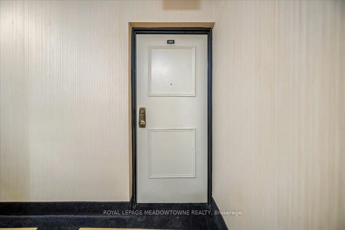 2263, Marine, 1001 - BR Bronte, Oakville