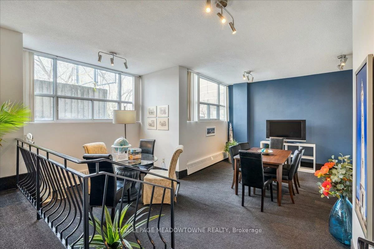 2263, Marine, 1001 - BR Bronte, Oakville