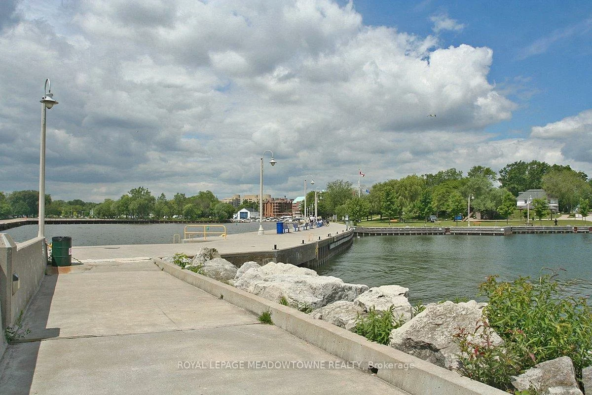 2263, Marine, 1001 - BR Bronte, Oakville