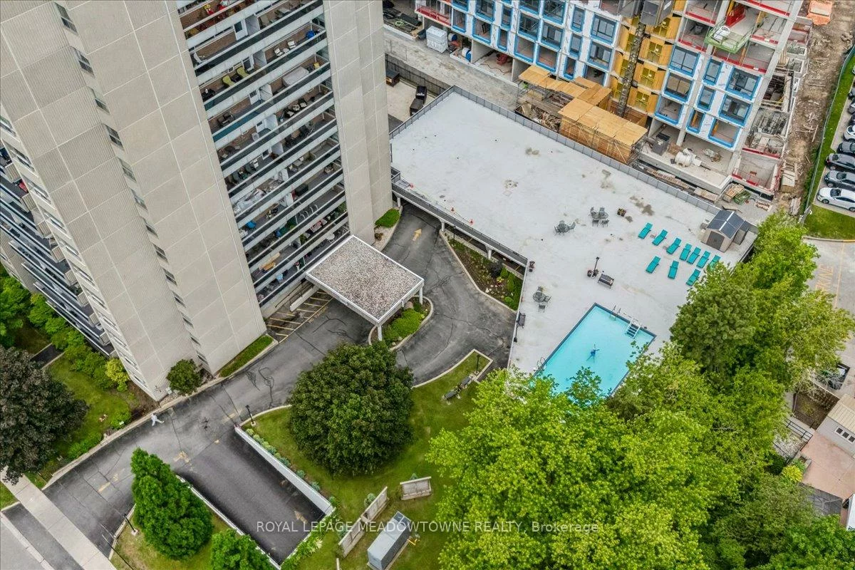 2263, Marine, 1001 - BR Bronte, Oakville