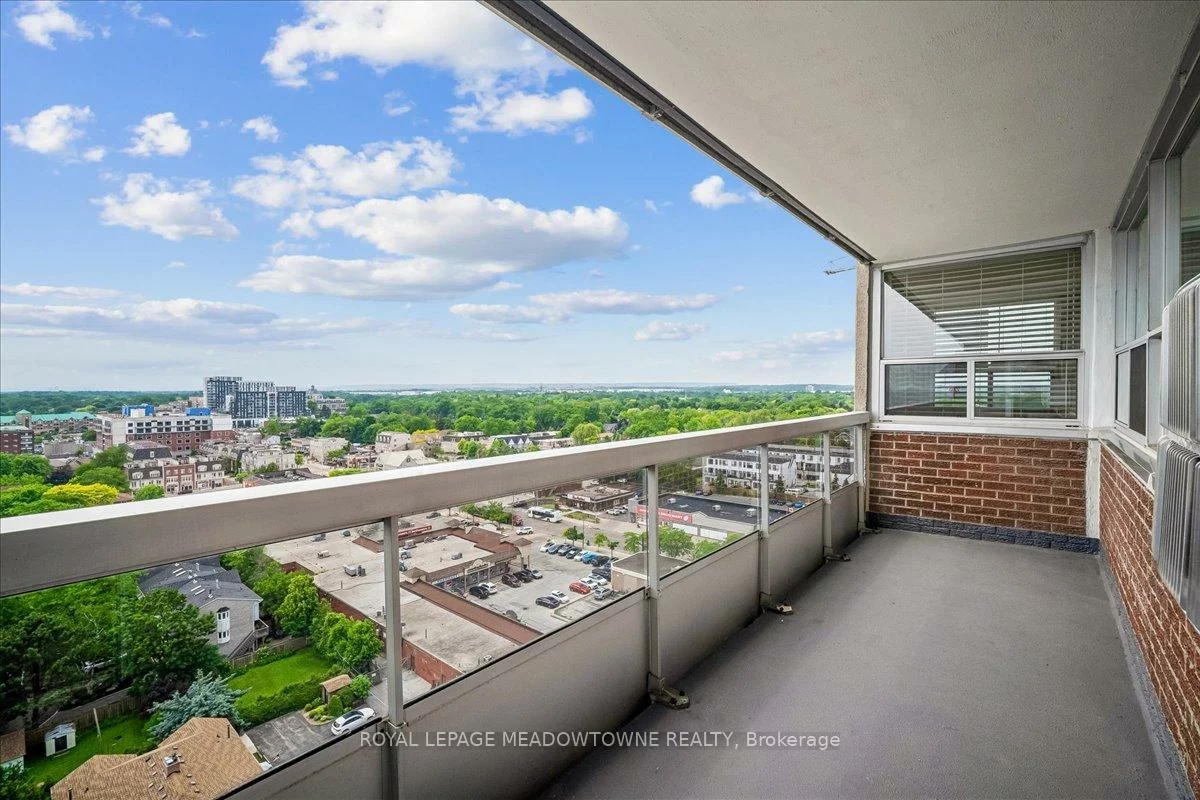 2263, Marine, 1001 - BR Bronte, Oakville